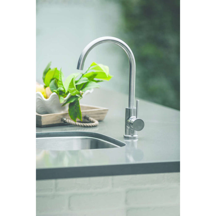 Summerset Undermount 19" Sink and 360º Hot/Cold Faucet